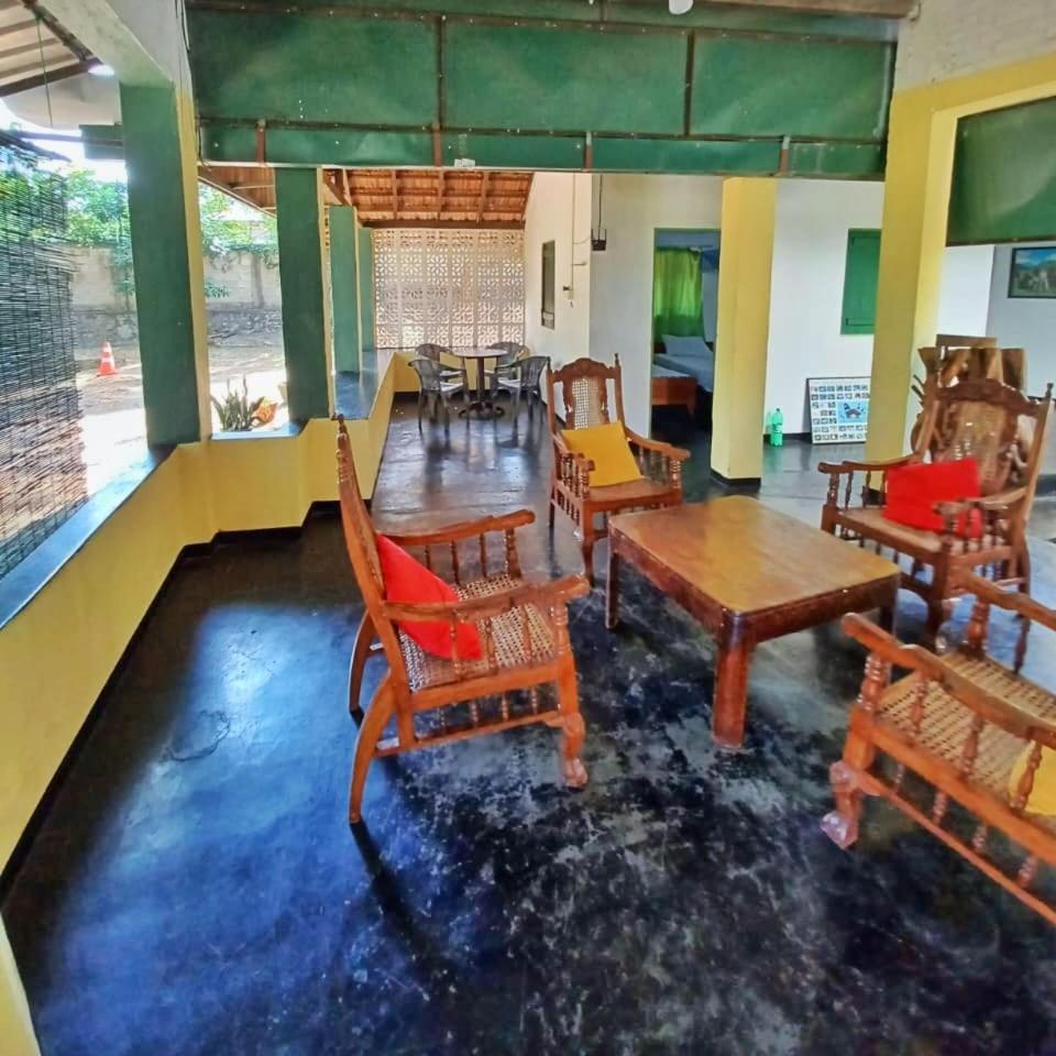 Udawalawe Wildlife & Nature Protection Bungalow Buitenkant foto
