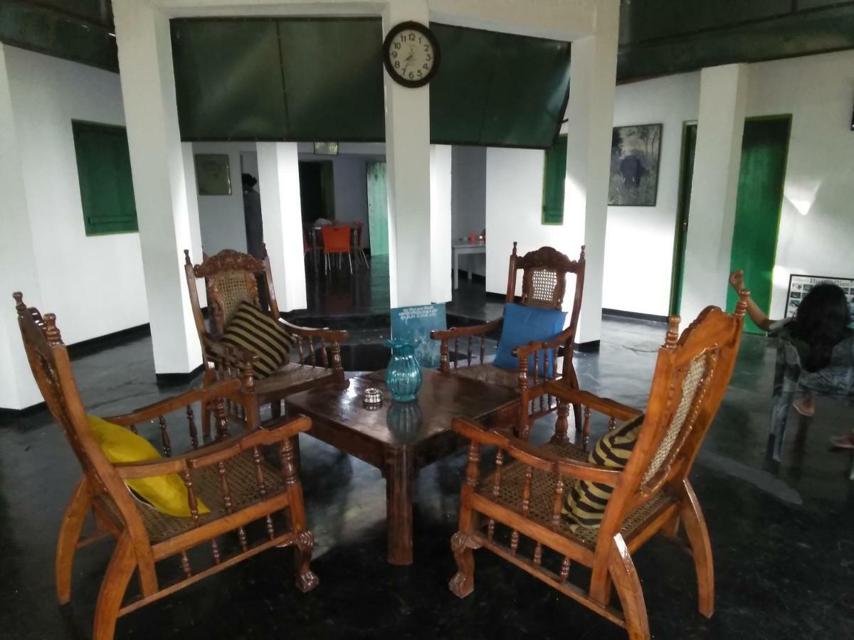 Udawalawe Wildlife & Nature Protection Bungalow Buitenkant foto